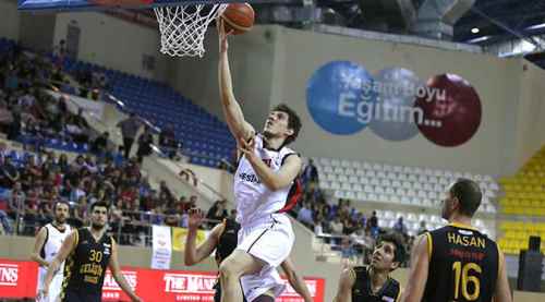 Potada maç saati değişti