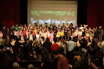 Prenses Eftalya İsimli Müzikli Çocuk Oyunu, Hezar Dinari Kültür Merkezi’Nde Sahnelendi
