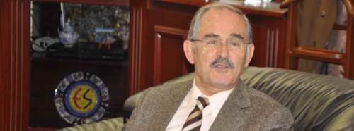 Prof. Dr. Yılmaz Büyükerşen'den gazeteciler için mesaj...