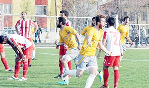 Demir yeni hocasıyla 3 puan arayacak