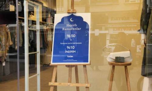 Ramazan bereketi Eskişehir çarşısına yansıdı