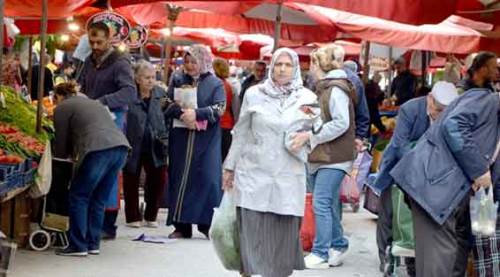Ramazan'da vatandaş da esnaf da dertli