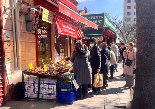 Ramazan öncesi Eskişehir'in çarşısında hareketlilik başladı