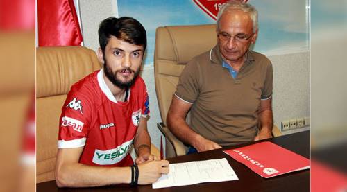 Ramazan Övüç imza attı