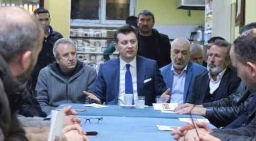 Referandumu kıraathanelerde anlattı