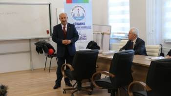 Rehber Öğretmenlere “Bağımlılıkta Mücadele” Eğitimi
