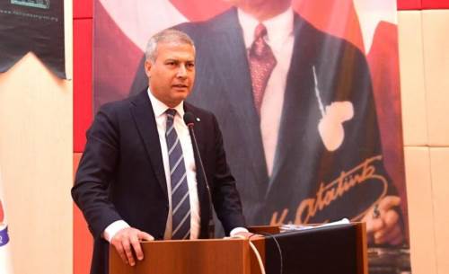 Rektör Adıgüzel: "Günümüz bireyi dijital veri profiline dönüşüyor"