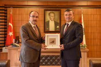 Rektör Beydemir,  İl Emniyet Müdürü Bodur İle Bir Araya Geldi
