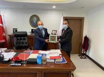 Rektör Beydemir, Bakan Yardımcısı Erdem’Le Bir Araya Geldi
