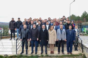 Rektör Beydemir Deprem Bölgesine Giden Gönüllü Personelle Buluştu
