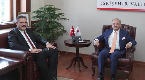 Rektör Çomak'lı Vali Çakacak'ı ziyaret etti