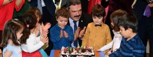 Rektör Çomaklı yeni yılı öğrencilerle kutladı
