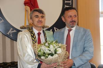 Rektör Kazım Uysal Görevi Devraldı
