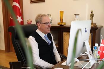 Rektör Koronayı Yendi
