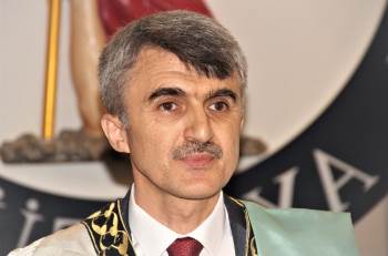 Rektör Uysal: "15 Projeye 2 Milyon Tl’Nin Üzerinde Destek Sağlandı"
