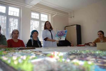 Resimleri Üç Boyutlu Hale Getirip Hareketli Tablolar Yapıyorlar
