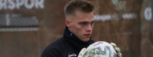 Resmi maçta forma giyemedi