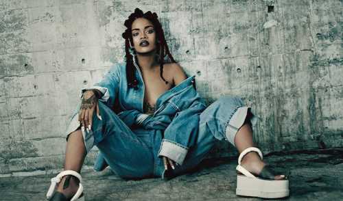 RİHANNA MÜZİK LİSTELERİNİ ALT ÜST ETTİ