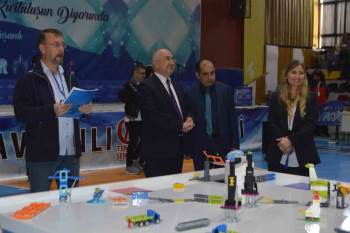 Robotlar Ulusal Düzeyde Yarıştı

