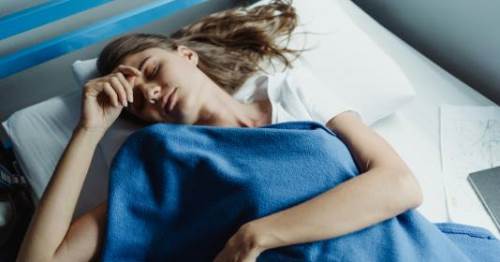 Rüyada Annesini Bıçakladığını Görmek Ne Anlama Gelir?