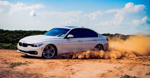 Rüyada Arabanın Kendi Kendine Gitmesi Ne Anlama Gelir?