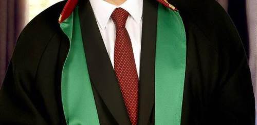 Rüyada Avukat Cübbesi Giymek Ne Anlama Gelir?