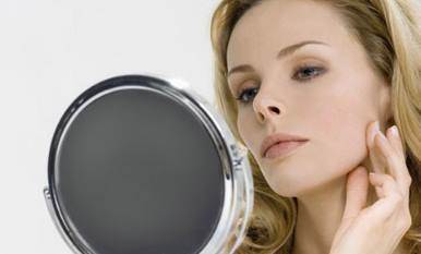 Rüyada aynada kendini görememek nasıl yorumlanır, ne anlama gelir? (Rüya tabiri)