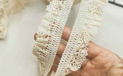 Rüyada Beyaz İple Dantel Ördüğünü Görmek