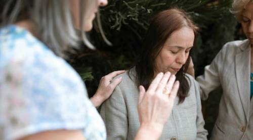 Rüyada Cin Görmek ve Dua Okumak Ne Anlama Gelir? Kapsamlı Rüya Tabiri ve Yorumları