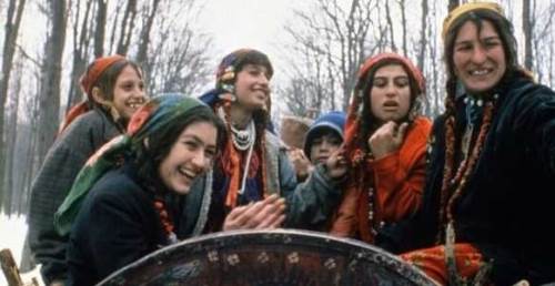 Rüyada Çingene İle Konuşmak Ne Anlama Gelir?