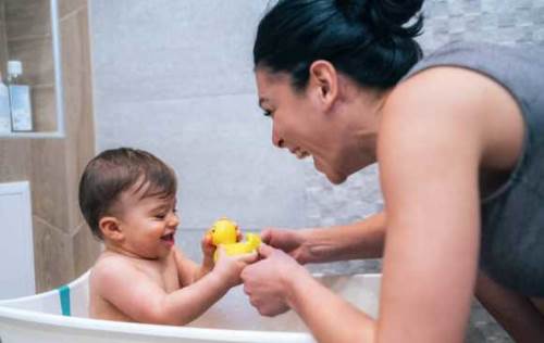 Rüyada Erkek Çocuğu Banyo Yaptırmak