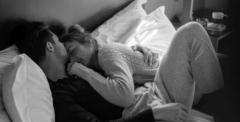 Rüyada Eşinin Başka Biriyle Yattığını Görmek