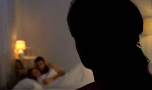 Rüyada Eski Sevgilinin Aldattığını Görmek