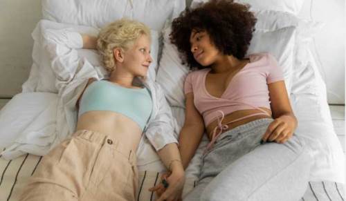 Rüyada kadın kadına ilişkiye girmek ne anlama geliyor,  kadın kadına ilişkiye girmenin rüya tabiri nedir?