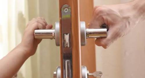 Rüyada Küs Olduğun Birinin Evine Gelmesi