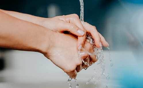 Rüyada Ölmüş Anneyi Yıkamak (Rüya Tabiri)