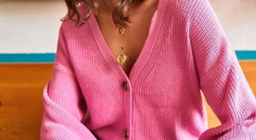 Rüyada Pembe Hırka Giymek Ne Demek?