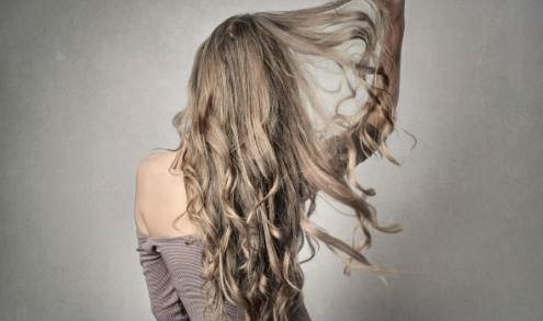 Rüyada Saçlarının Uzadığını ve Güzelleştiğini Görmek