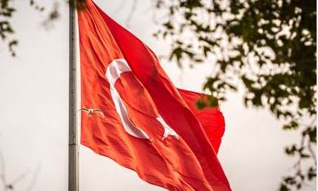 Rüyada Türk Bayrağı Görmek