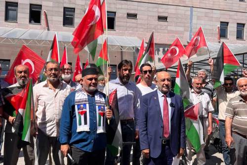 Saadet Partisi Eskişehir İl Başkanı İsrail'e yüklendi!