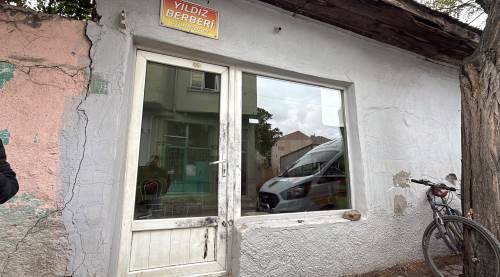 Sabah dükkanına geldiğinde neye uğradığını şaşırdı! Önce kilidi kırdılar, sonra...
