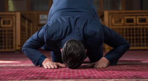 Sabah Namazı Kaç Rekattır ve Nasıl Kılınır? Adım Adım Doğru Uygulama ve Okunacak Sureler