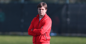 Sağlam futbolcu avında