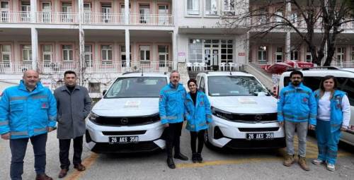 Sağlık Bakanlığı Eskişehir'e 2 yeni araç tahsis etti
