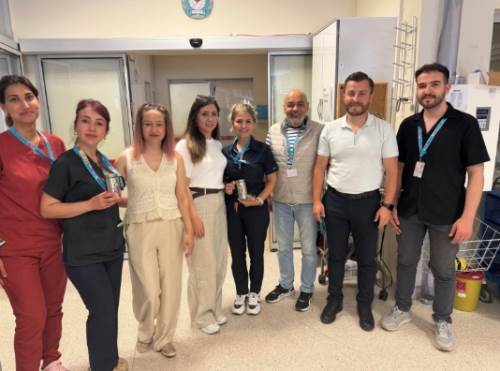 Sağlık çalışanlarına hediyeli ziyaret