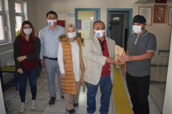 Sağlık Çalışanlarına Moral Ziyareti
