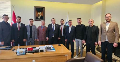 Sağlık-Sen, yeni göreve başlayan bürokratları ziyaret etti