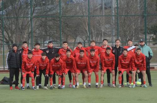 Sağlıkspor şampiyonluk için iddialı