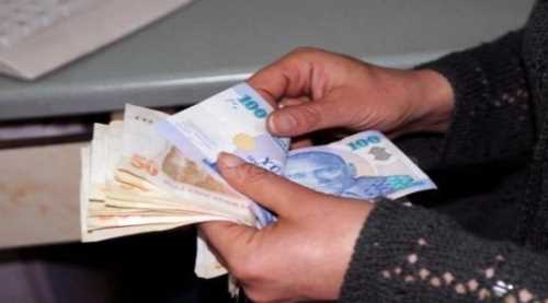 Sahte emniyet müdürü 5 bin lira dolandırdı