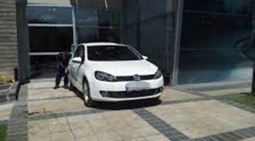 Sahte plaka ile gezen sürücü yakalandı